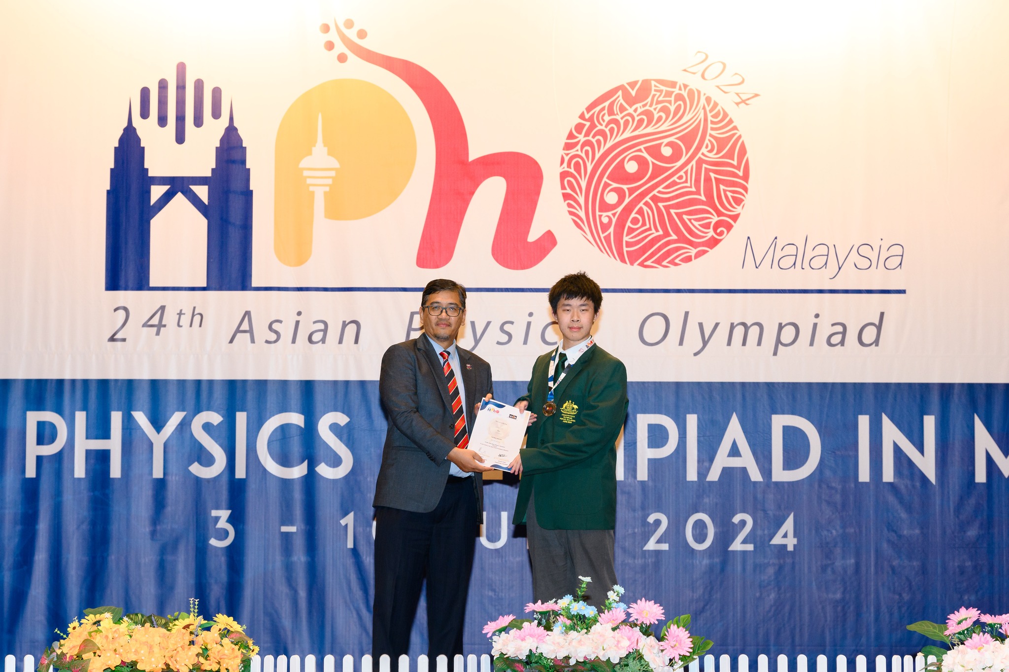 From Facebook APhO 2024 David