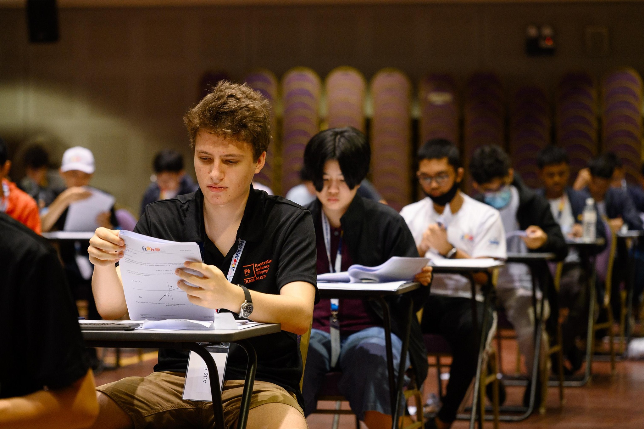 From Facebook APhO 2024 Exams James