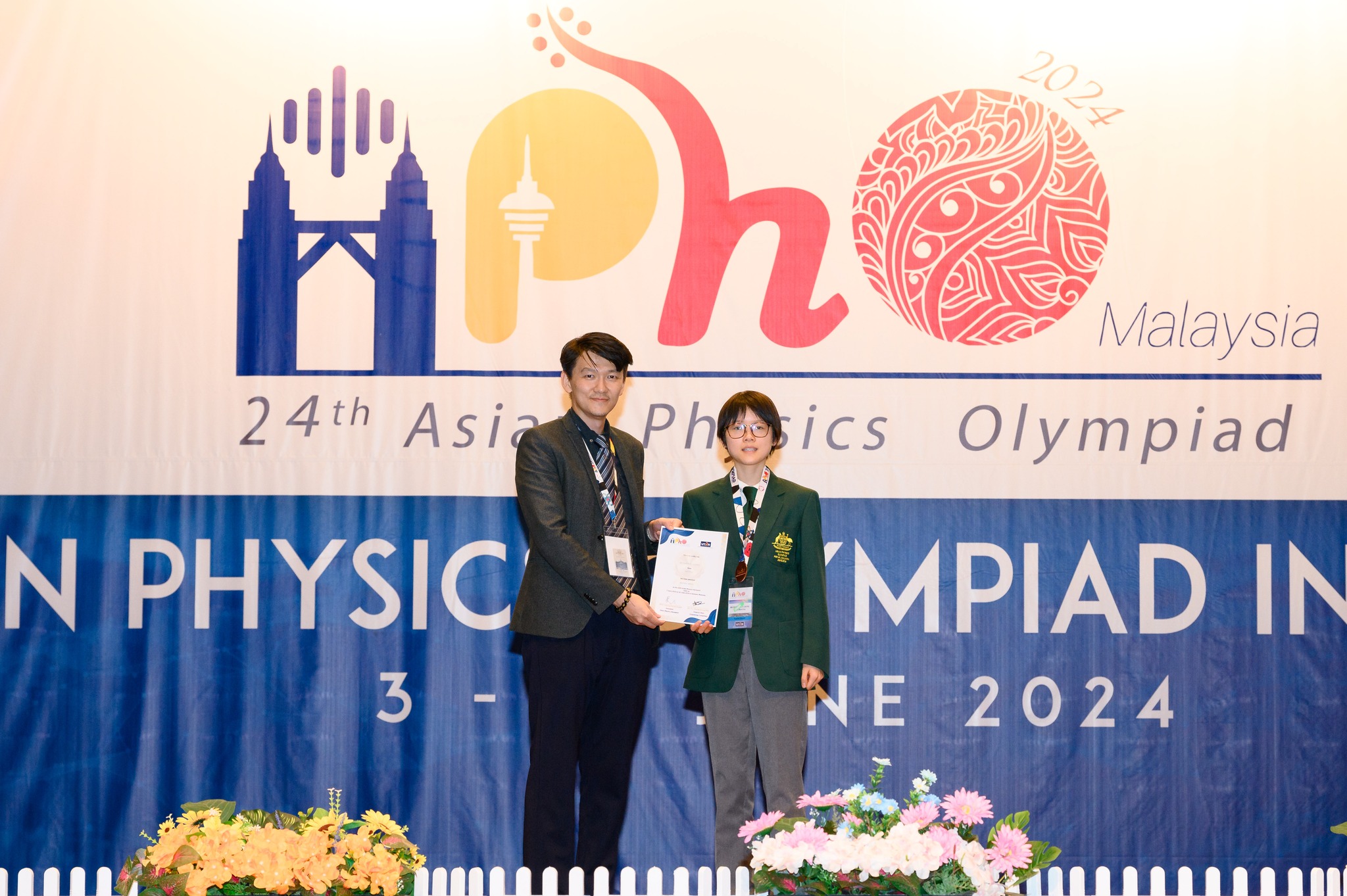 From Facebook APhO 2024 Heidi