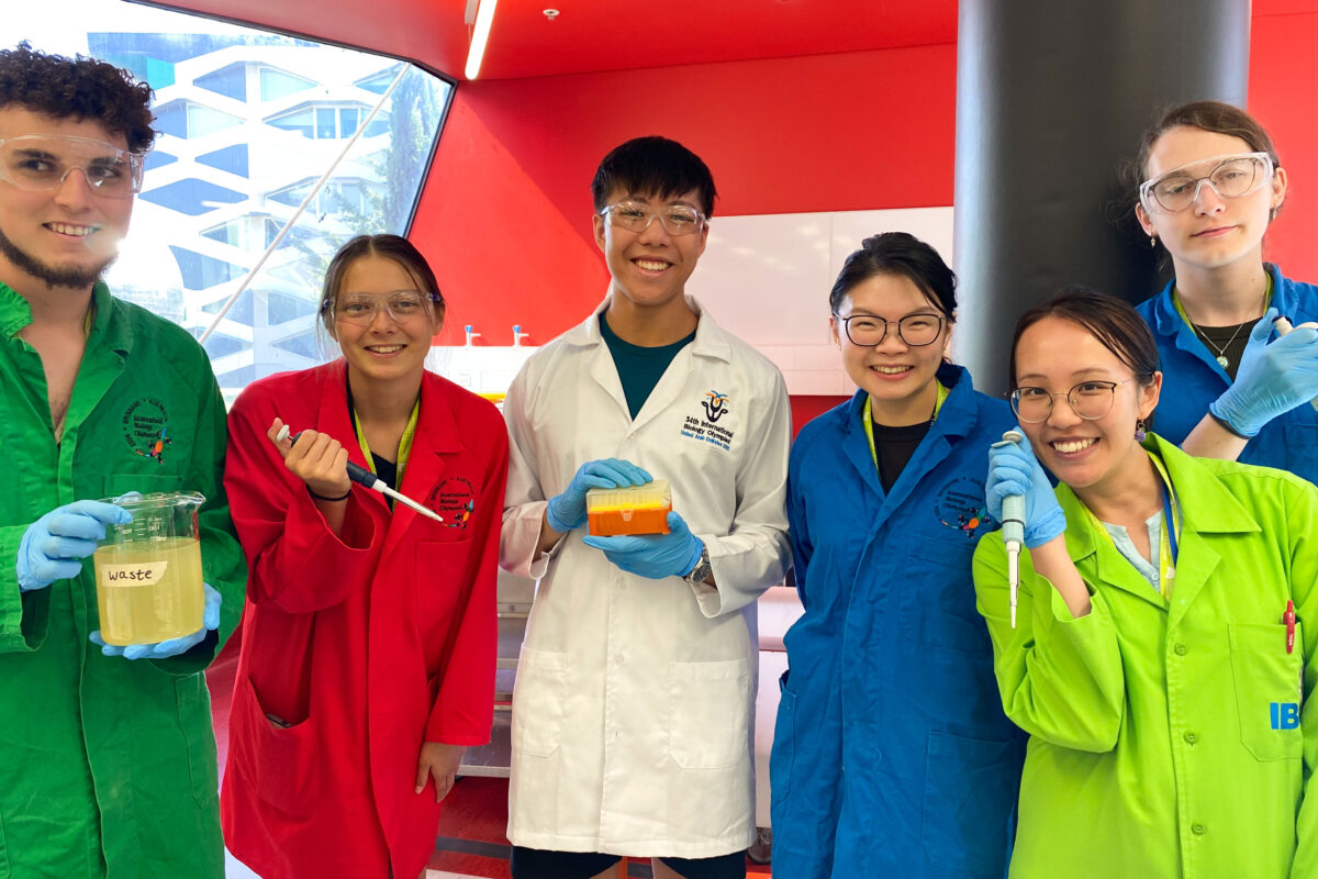 Big Science Competition – Global and Growing: Big Benefits from Online Science Competition for High School Students image